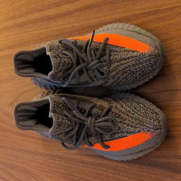 Yeezy Boost V2 - Beluga (Reflective) - Picture 2 of 8